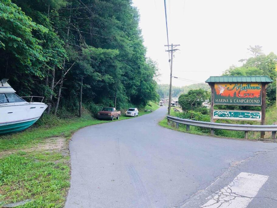 Cabin At The Cove At Watauga Lake บัทเลอร์ ภายนอก รูปภาพ