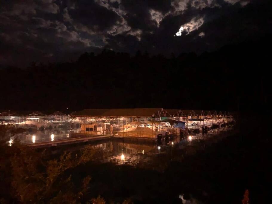 Cabin At The Cove At Watauga Lake บัทเลอร์ ภายนอก รูปภาพ